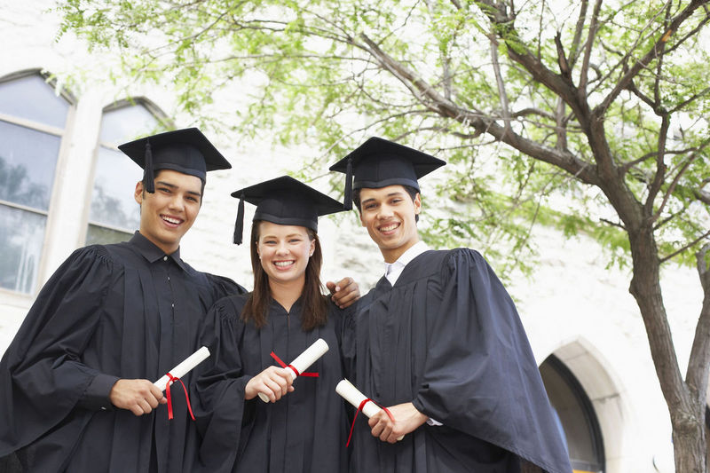 11 Useful Graduation Gift Ideas for College Students